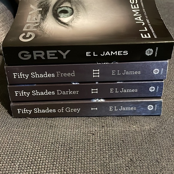 Fifty Shades trilogy and Grey book - Picture 2 of 2